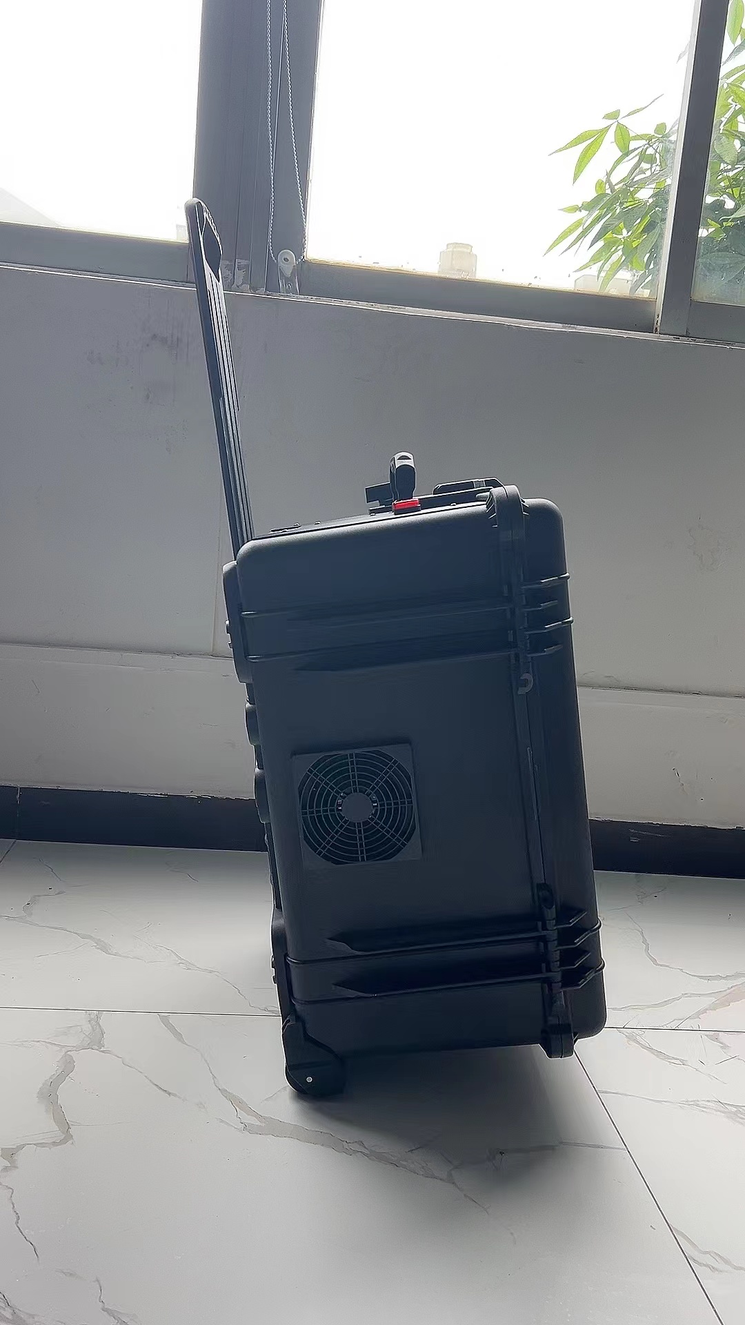 饶阳手拉箱型移动通信干扰器